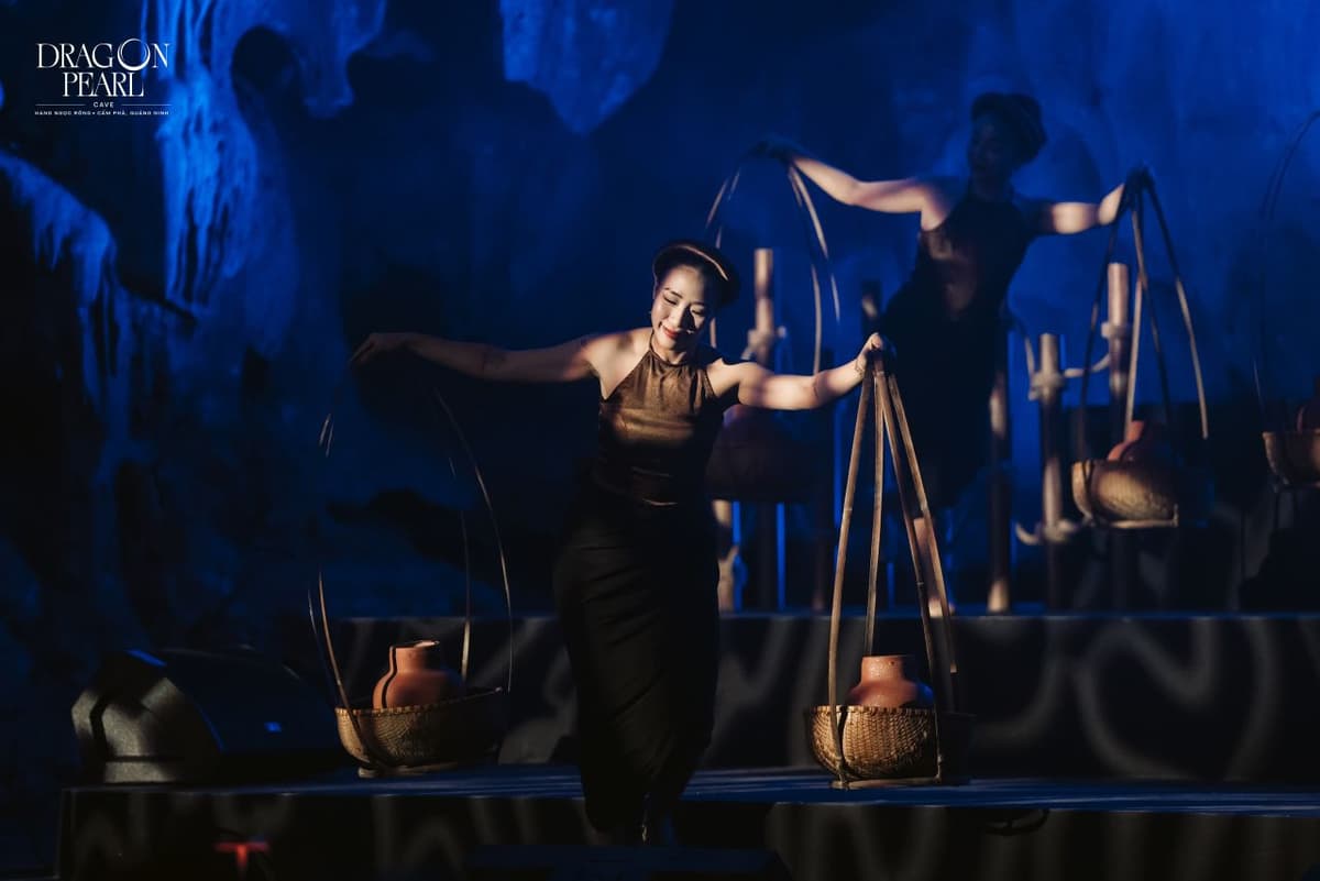 Dragon Pearl Cave Show and Dining Experience