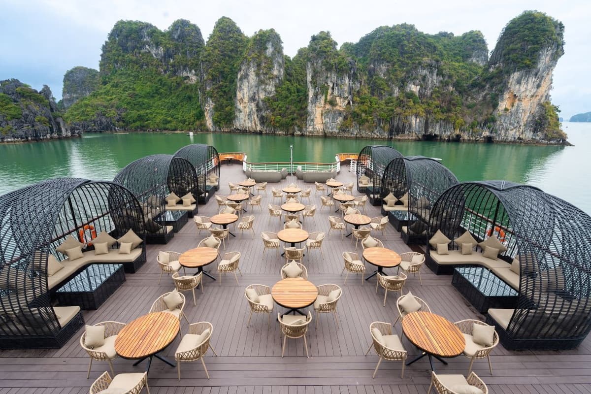 Halong Bay Premium Cruise aboard Ambassador Cruise