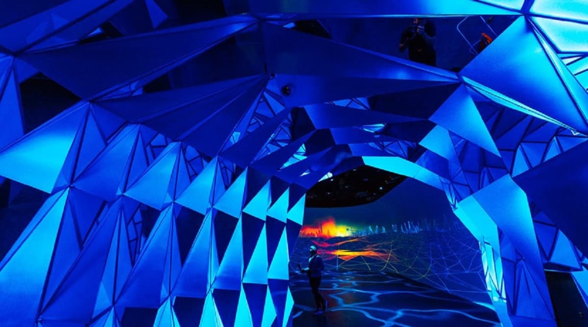 COMBO: IMG Worlds of Adventure with FREE Dubai Frame and Lost World Aquarium