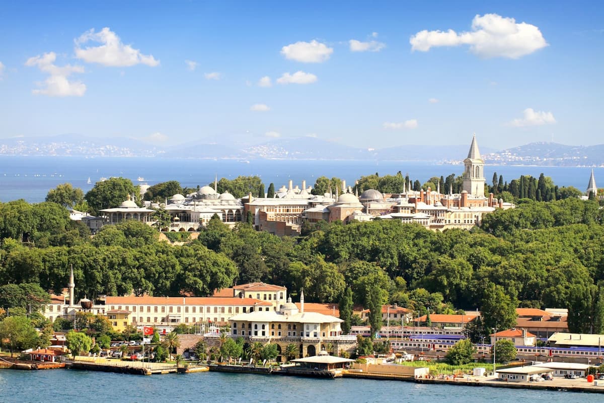 Topkapi Palace Ticket: Skip-the-Line + Audio Guide