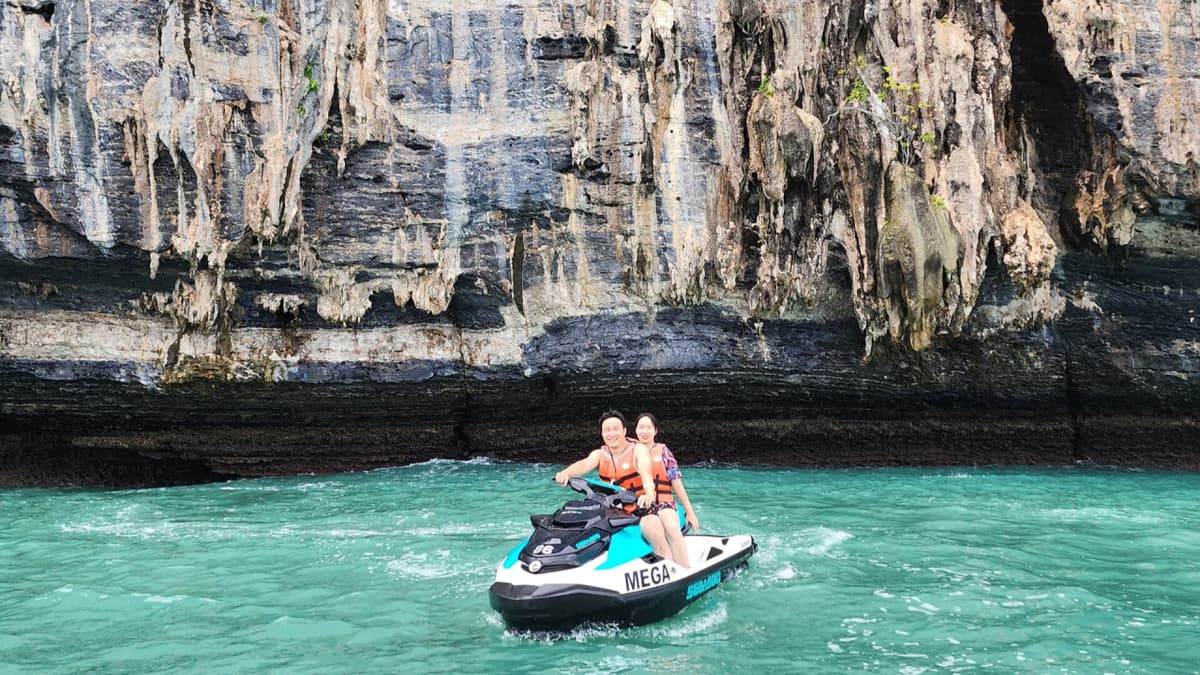 Langkawi Dayang Bunting Island Tour by Jet Ski with Mega Water Sports