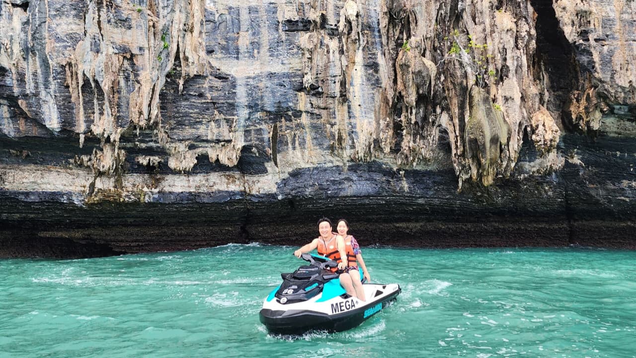 Langkawi Dayang Bunting Island Tour by Jet Ski with Mega Water Sports