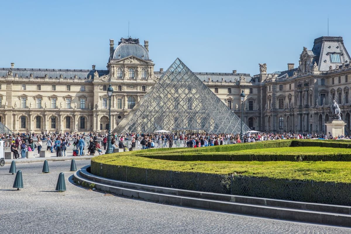 Paris Open-Top Bus Tour, Seine River Cruise, and Eiffel Tower Dining Experience