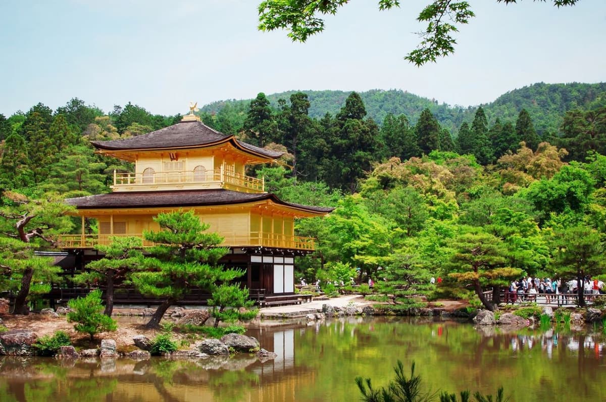 Kyoto Full-Day Tour: Nijo Castle, Kinkaku-ji, Fushimi Inari Taisha, Kiyomizu-dera Temple
