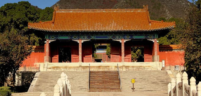 Badaling Great Wall and Ming Tombs Tour