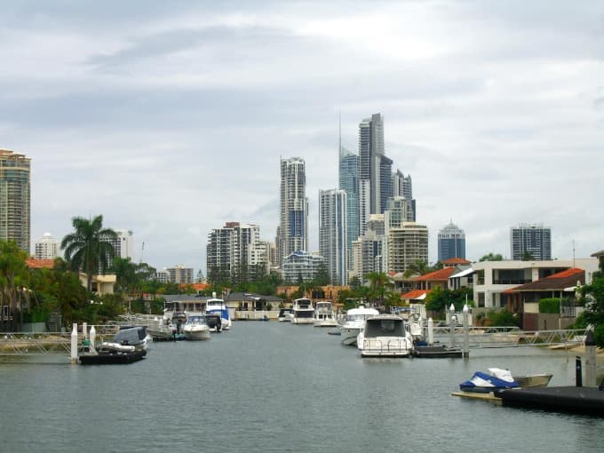 Crab Catching and Gold Coast Broadwater Tour