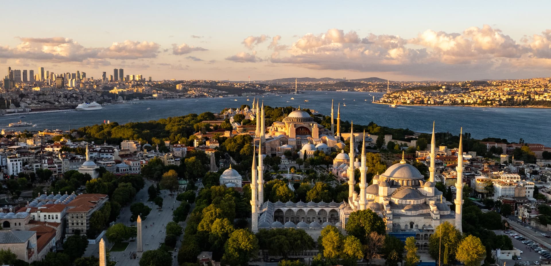Hagia Sophia and the Blue Mosque in One Perfect Morning